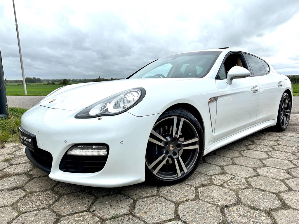 Porsche Panamera — Magnum Cars